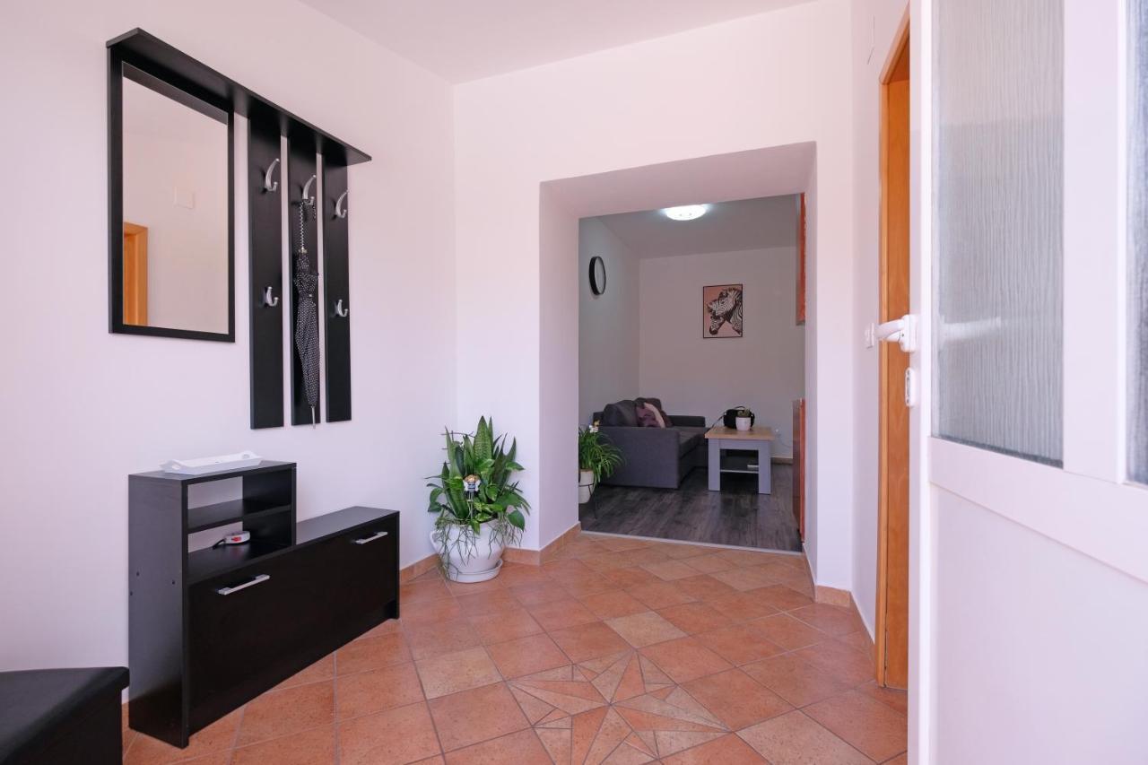 Apartment Klea - Cosy, Near City Center プーラ エクステリア 写真